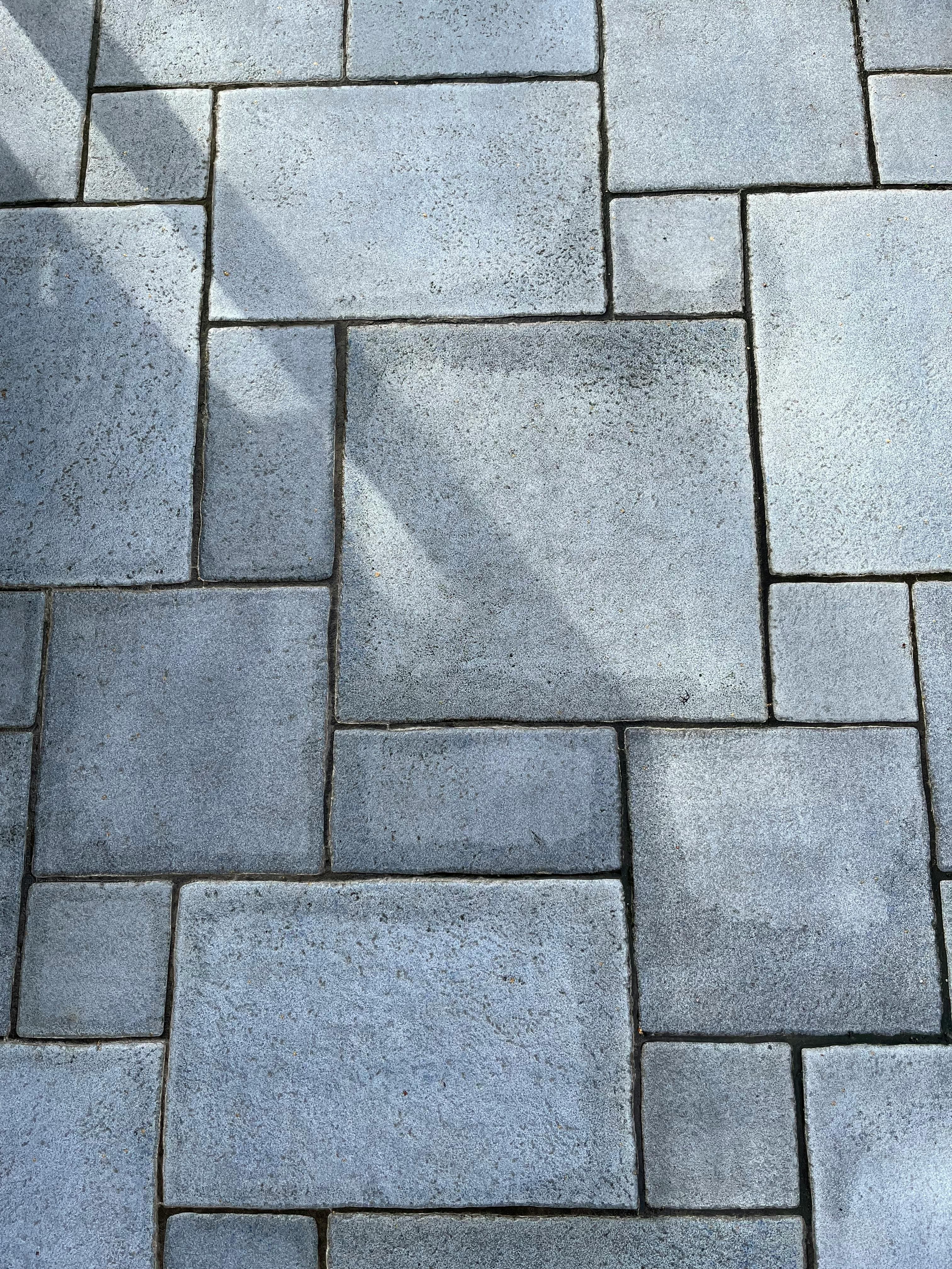 Quality concrete pavers and manufacturing process